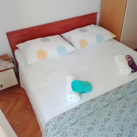 Bella Apartment Split
